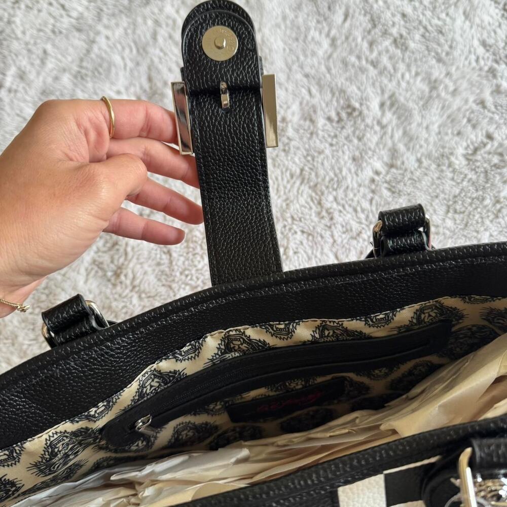 Ed Hardy Bag - Picture 7 of 8
